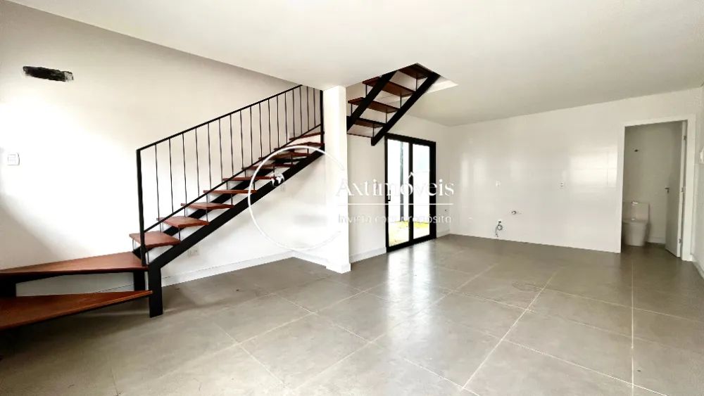 Sobrado West Mount